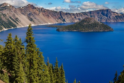 ZY9A0287  Crater Lake and Wizard Island  &#169;  All Rights Reserved