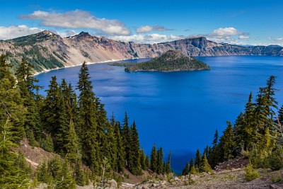 ZY9A0306  Crater Lake and Wizard Island  &#169;  All Rights Reserved